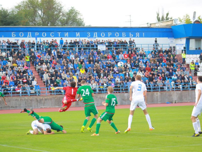 Футбол 2-я лига зона Юг ротор-2 Агрокомплекс Невинномысск. Зоны в футболе. Тольятти зона футбол.